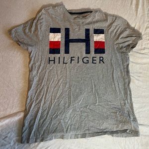 Grey Tommy Hilfiger shirt